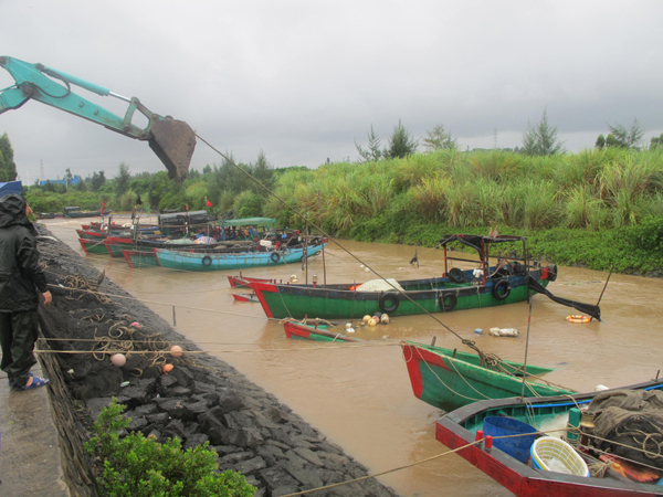 1民宅被淹没 5条小型渔船致沉没 海南澄迈边防暴雨中积极救助受灾群众