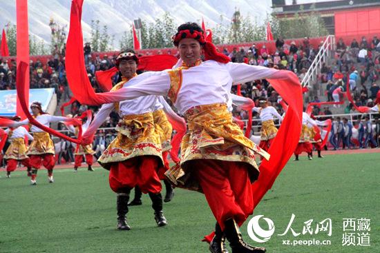 日喀则市第十四届珠峰文化旅游节25日开幕