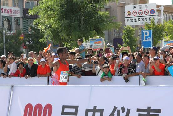 今日宁夏：丝路回乡马拉松，领跑国际范儿
