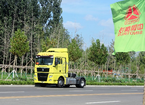 中国首款智能卡车正式发布