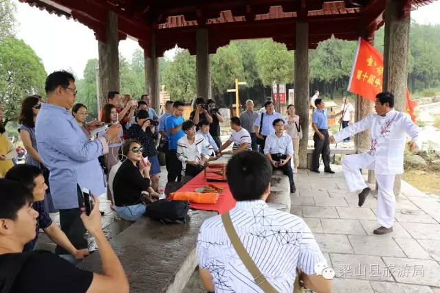 第十届中国网络媒体大型采访团走进水泊梁山