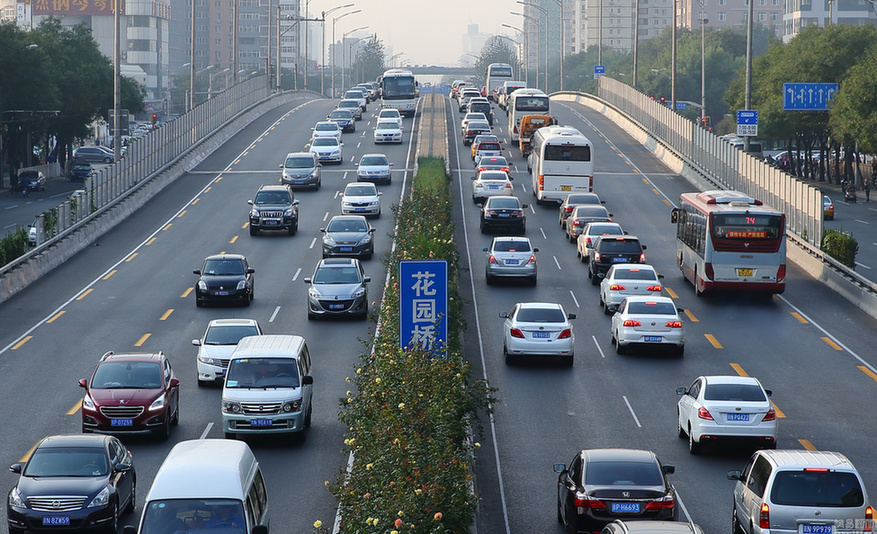 北京三环公交专用道启用 全程共计95.2公里