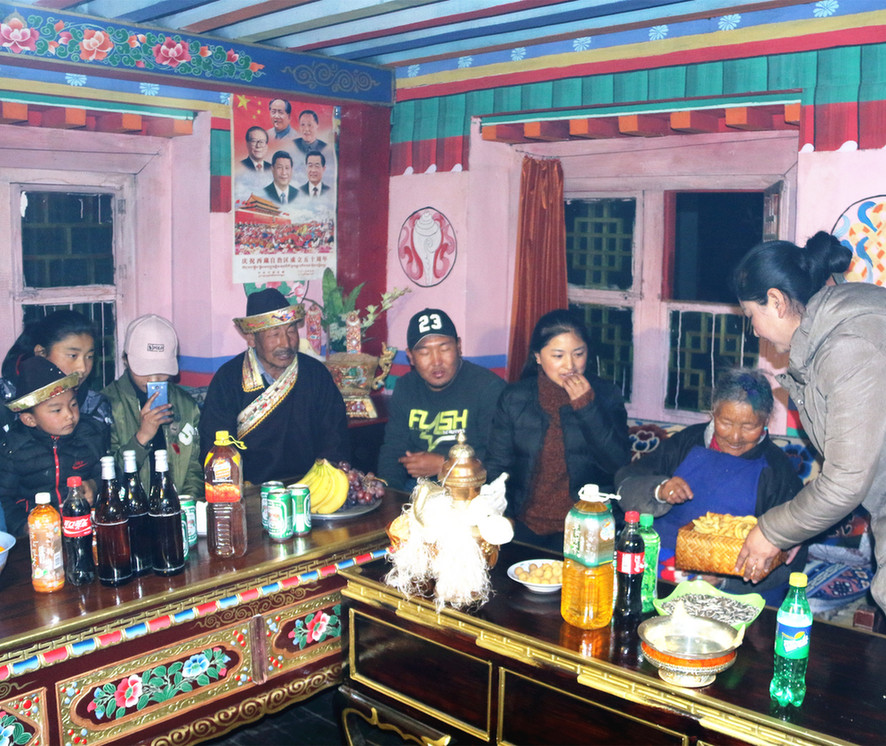 西藏林芝市欢欢喜喜过新年