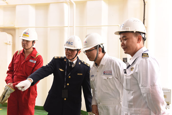 服务海洋强国战略 促进海洋经济发展——湛江海事局加强海上石油钻井平台安全监管