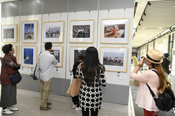 影像“中国梦”摄影艺术展海口巡展6日开幕