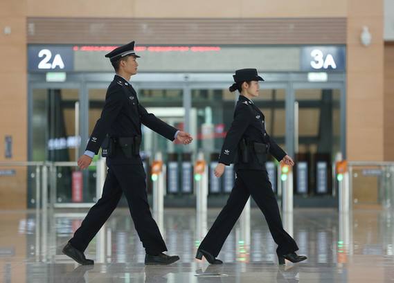 云南高铁开通之际 昆铁警方高效“组合拳”护航高铁