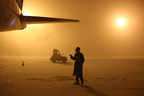 新年首日遇大雾 南航新疆全力保障2万名旅客出行