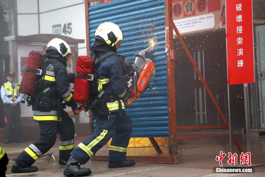 春节将至 台北市举办消防演练