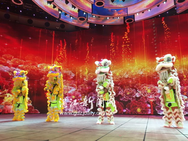 龙湾醒狮团7日晚抵京 在央视连夜排演到8日凌晨