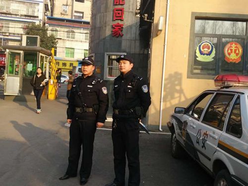 丹江口警方多措并举强化校园安保工作