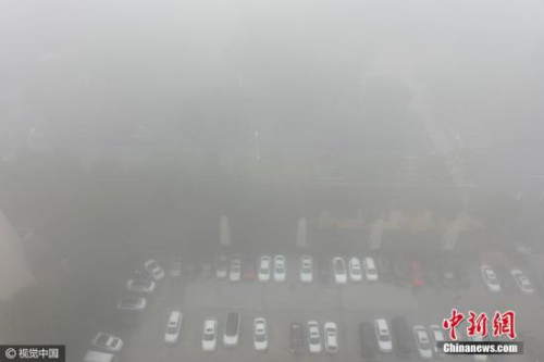 中国八省市现大雾 局地能见度不足500米