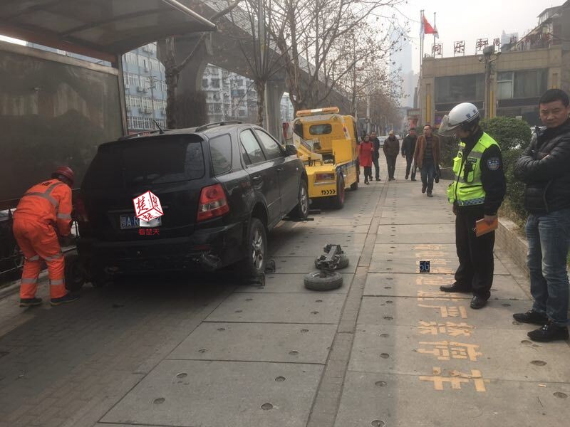 最“牛”违停车！487条违章记录，罚款比车都贵
