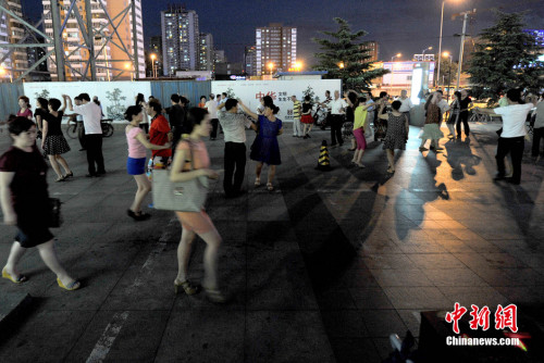 多地为广场舞立规 北京广场舞扰民或受治安处罚
