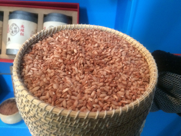 云南元阳梯田红米：生长在哈尼梯田上的优质稻米
