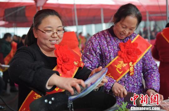 中国式婆媳“权力的游戏”催生“婆媳关系培训班”