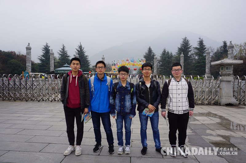 高校又现学霸寝室 同寝室五人跨专业考研全被录取