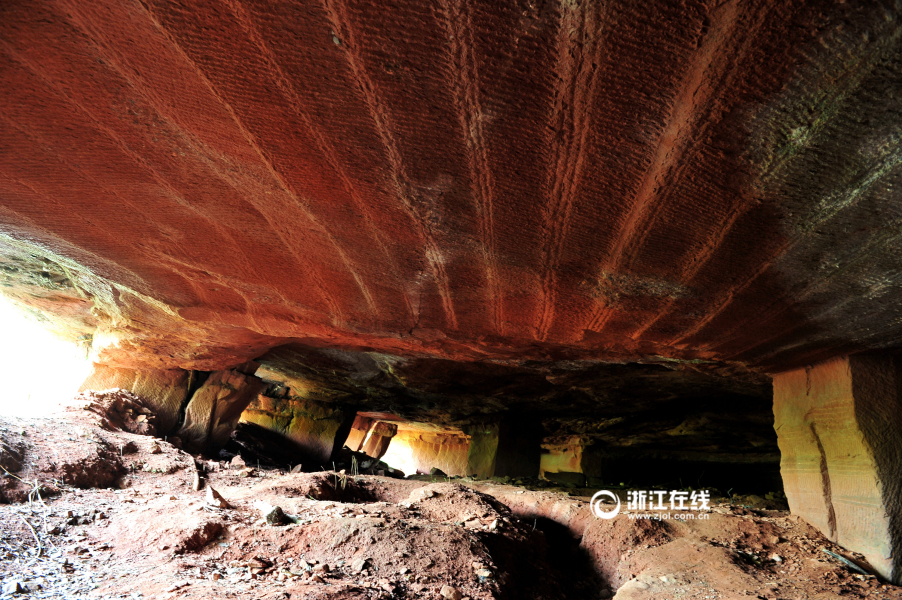 浙江发现庞大石窟群 与龙游石窟相距不远