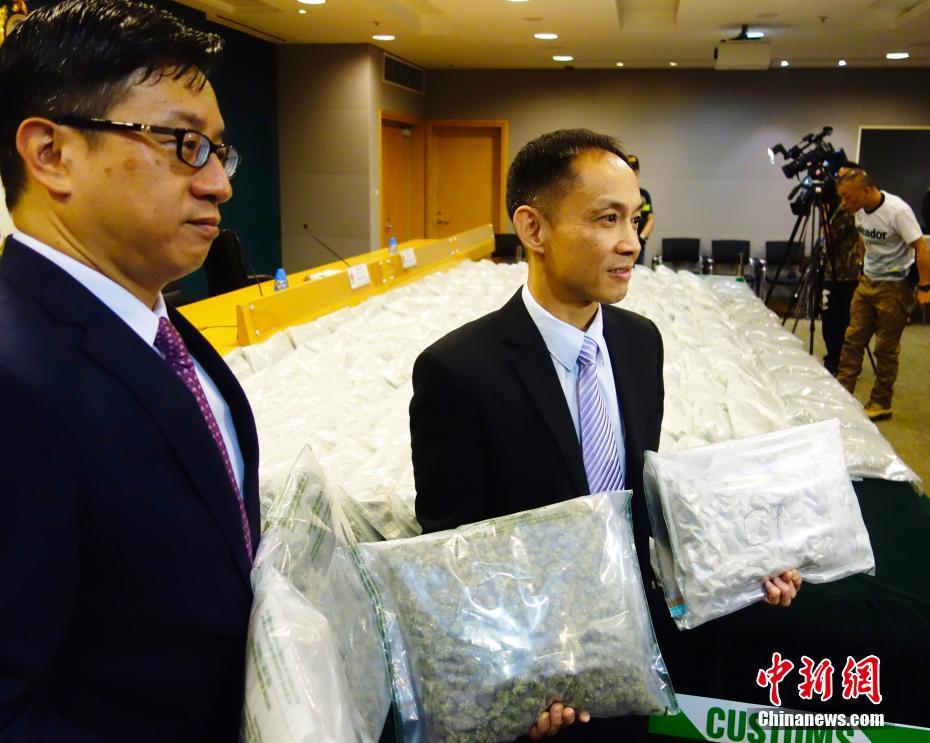 香港破获近10年最大宗大麻花案 检获约131公斤大麻花