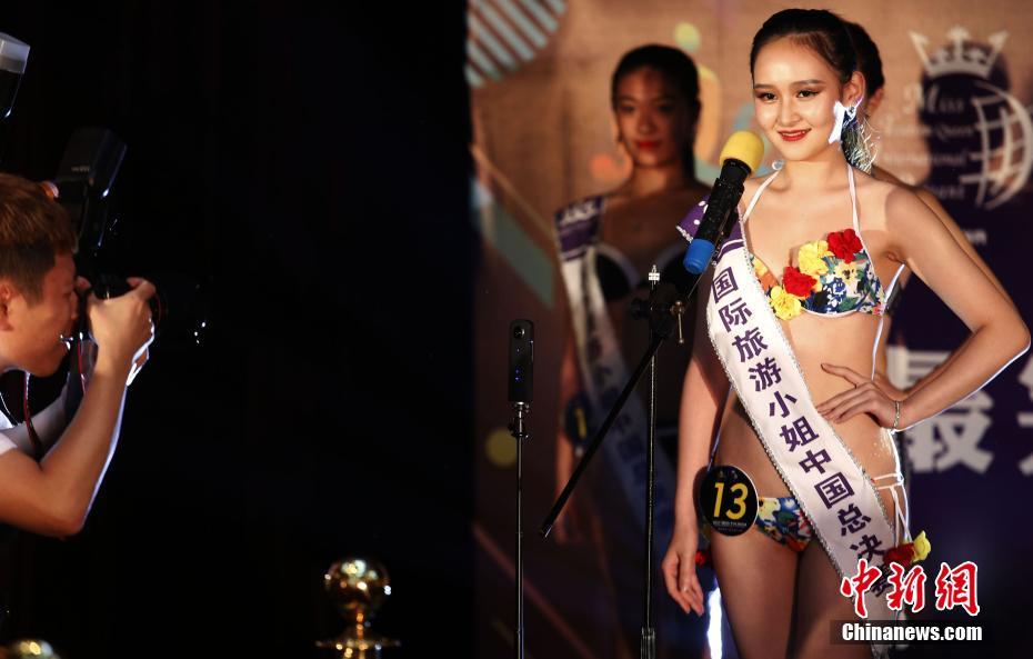 国际旅游小姐大赛 众佳丽长江三峡采风