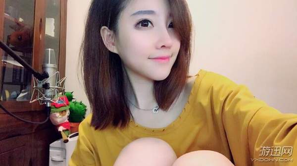 陌陌一姐阿冷未开播人气就碾压冯提莫 一夜狂