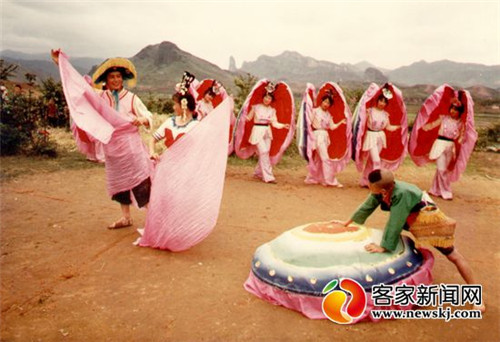 石城灯会：延续千年的独特民俗