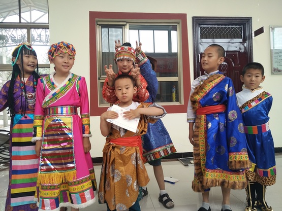 甘肃：兰州大学组建少数民族儿童艺术团 助力文化传承