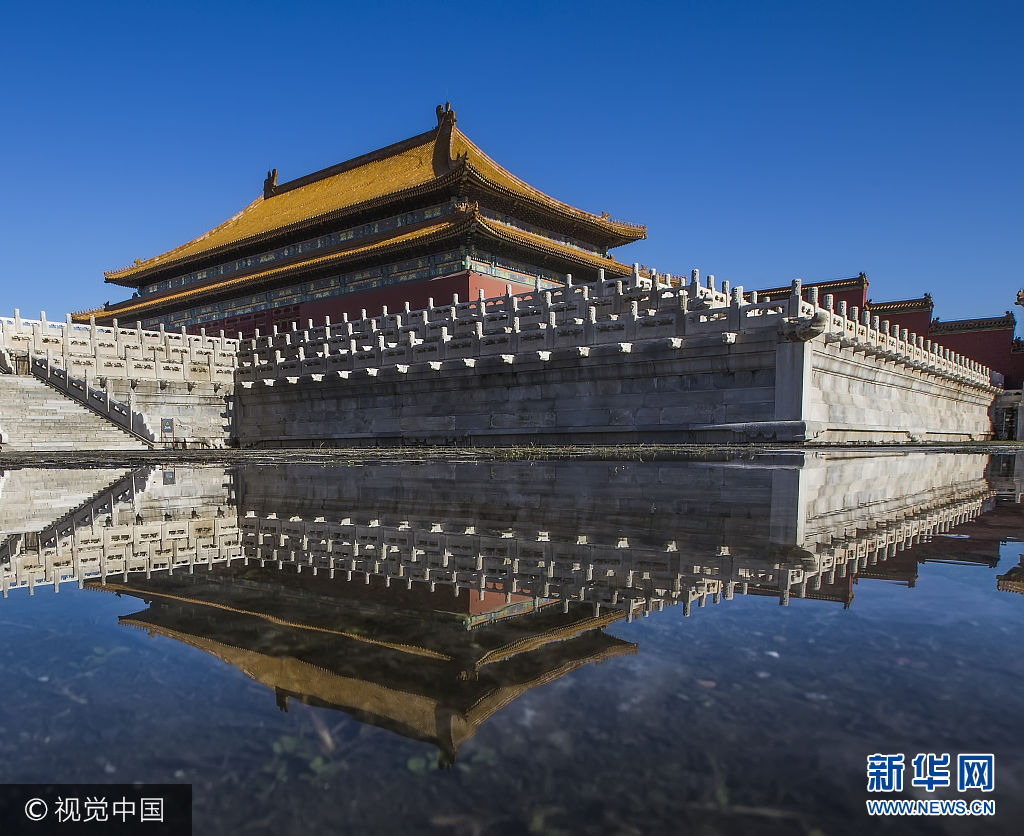 雨后北京开启蔚蓝模式 故宫宛如“天空之镜”