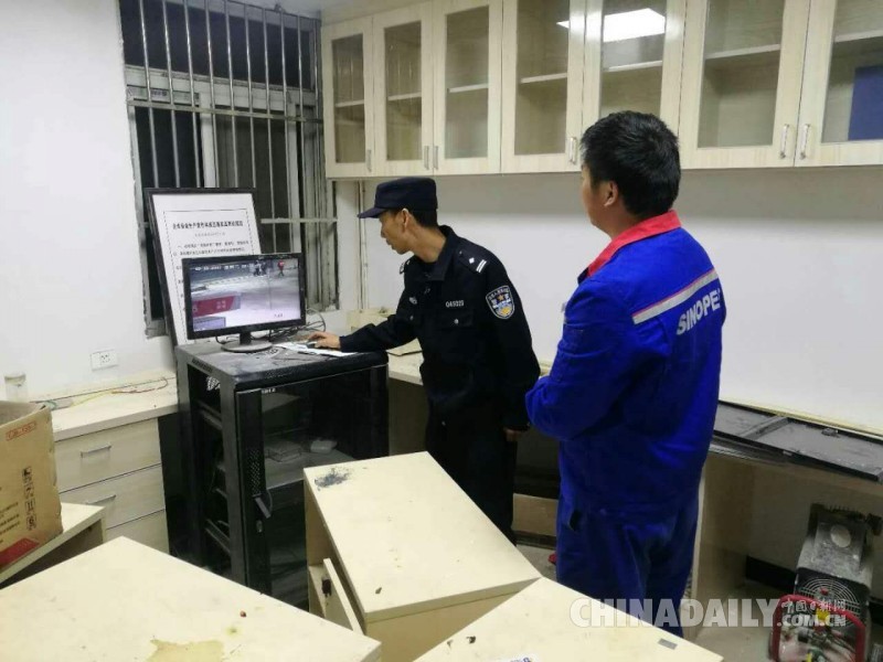 武当山警方开展“利剑”二号集中清查统一行动 10余家旅馆网吧被关停