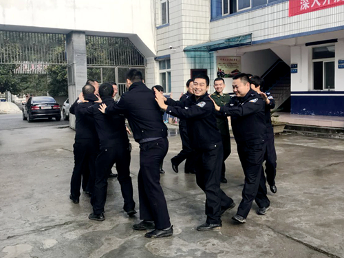 丹江口公安开展心理辅导活动 为民警舒缓减压