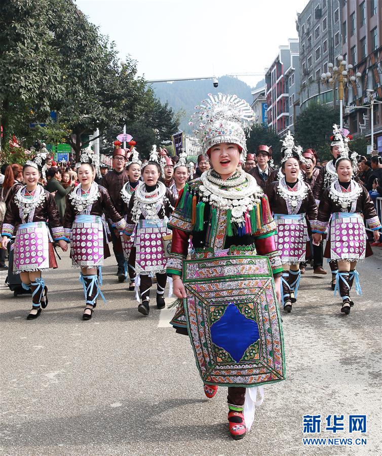 贵州黎平：“非遗”巡游闹侗年