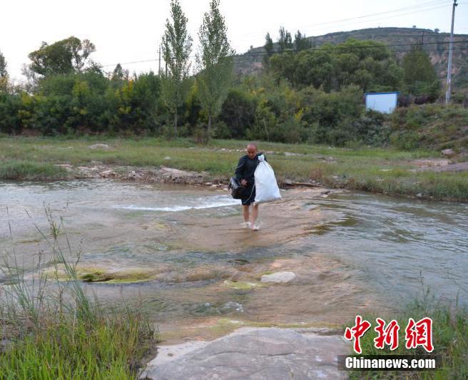 山西老村医44年出诊风雨无阻 年行程达1万多公里