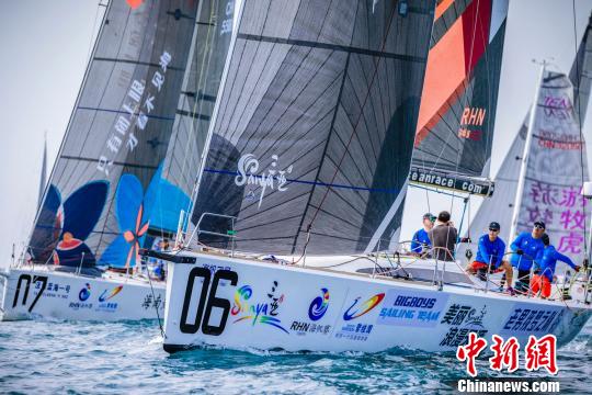 2018环海南岛国际大帆船赛开赛 8个组别42支大帆船队参赛