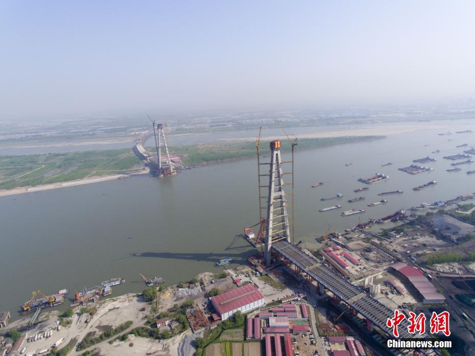 武汉青山长江大桥南岸主塔封顶 诞生世界最高“A”型桥塔