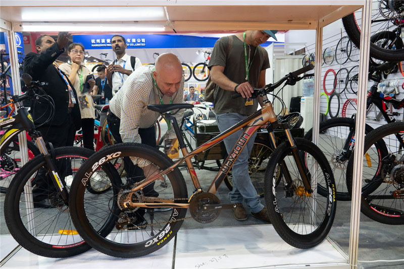 国际自行车展在上海国家会展中心举行