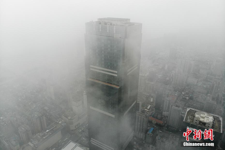 湖南“第一高楼”建成开业 主塔楼高452米
