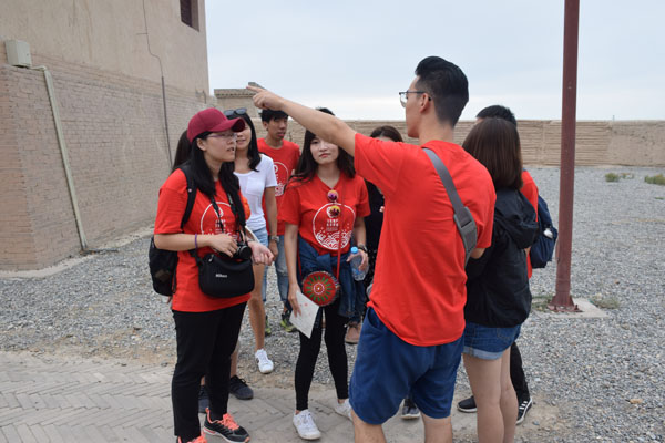 甘肃：港澳台大学生走进丝绸之路 体验西北历史与文化遗产