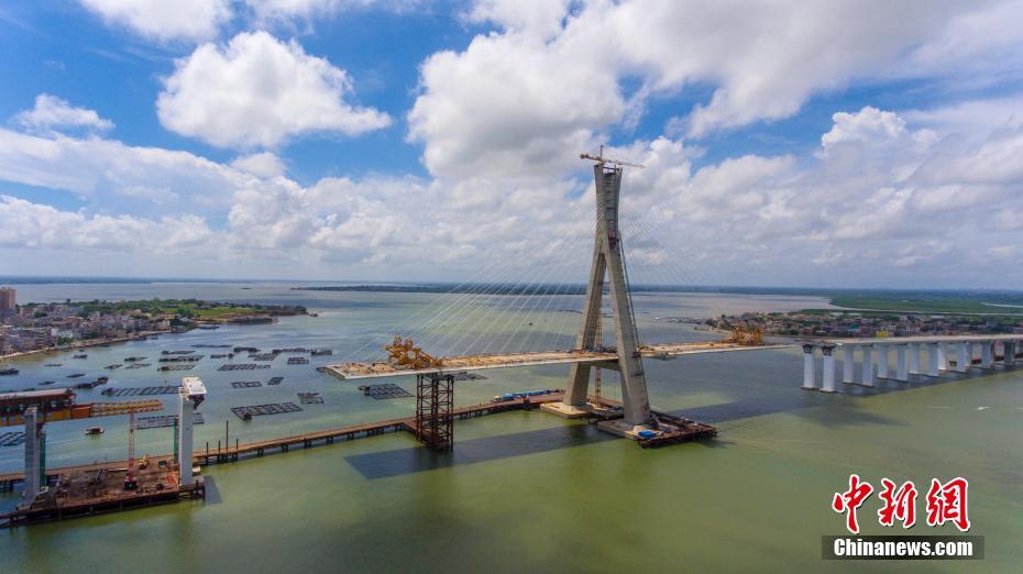 海南铺前跨海大桥：中国首座跨断裂带大桥预计年底通车