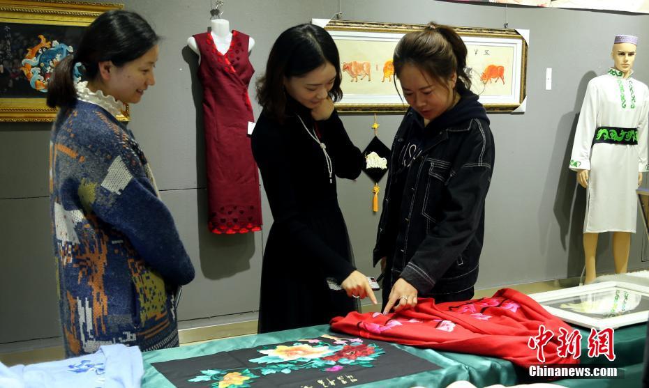 青海河湟刺绣 展现传统女红魅力