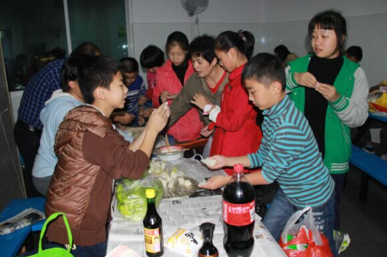 桂林中华小学注重培养提高学生素质
