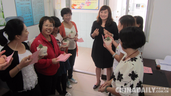 唐山路南区侯边庄小学开展教师节庆祝活动