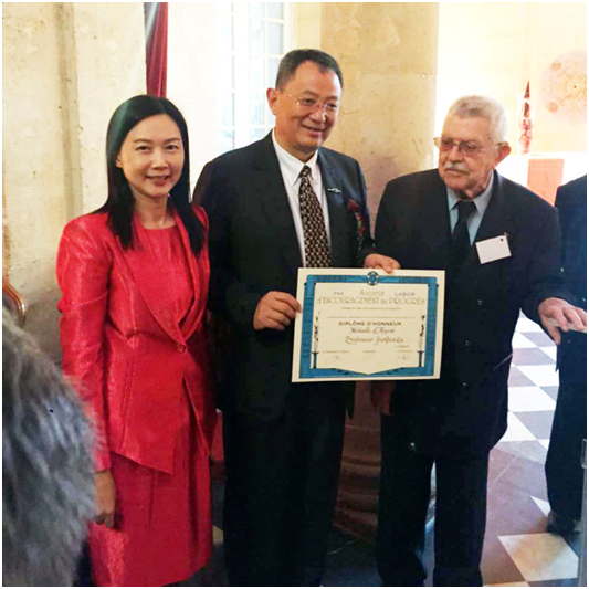 中国学者李建军荣获法国“国家与社会进步奖”
