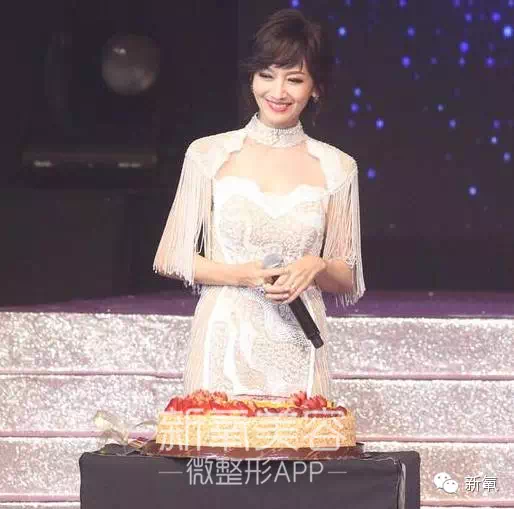 62岁“励志婆婆”为了见初恋，整容成16岁赵雅芝