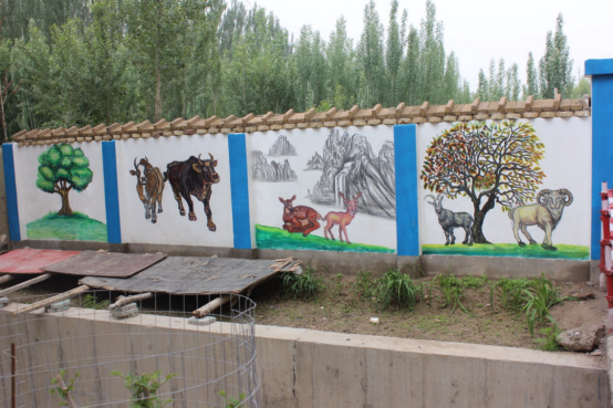 动物文化墙 寄语民族团结情