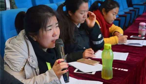 郑中国际学校小学部“21世纪杯”英语大赛举行