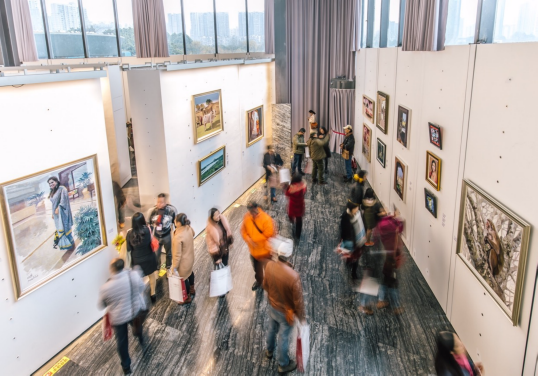 “印度神游”绘画作品展开幕 2017成都东湖跨年艺术季好戏不断