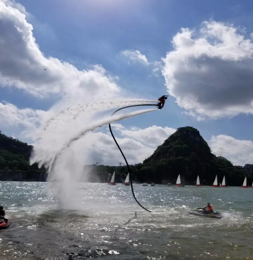 2017水上狂欢节在广西柳州盛大开幕