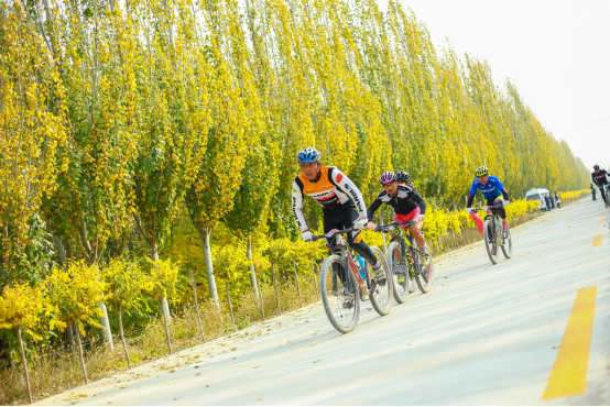宁夏第二届“勇士之路·贺兰山自行车越野挑战赛”顺利举办