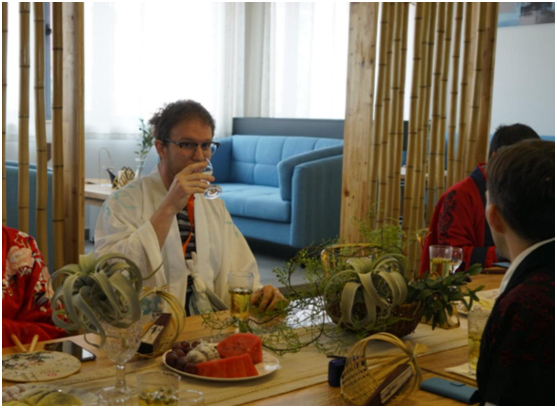 桃园春色让外国友人点赞连连