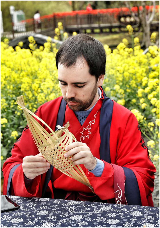 桃园春色让外国友人点赞连连