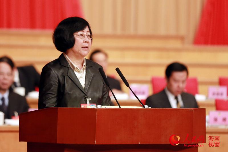 政协海南六届三次会议开幕 于迅作工作报告